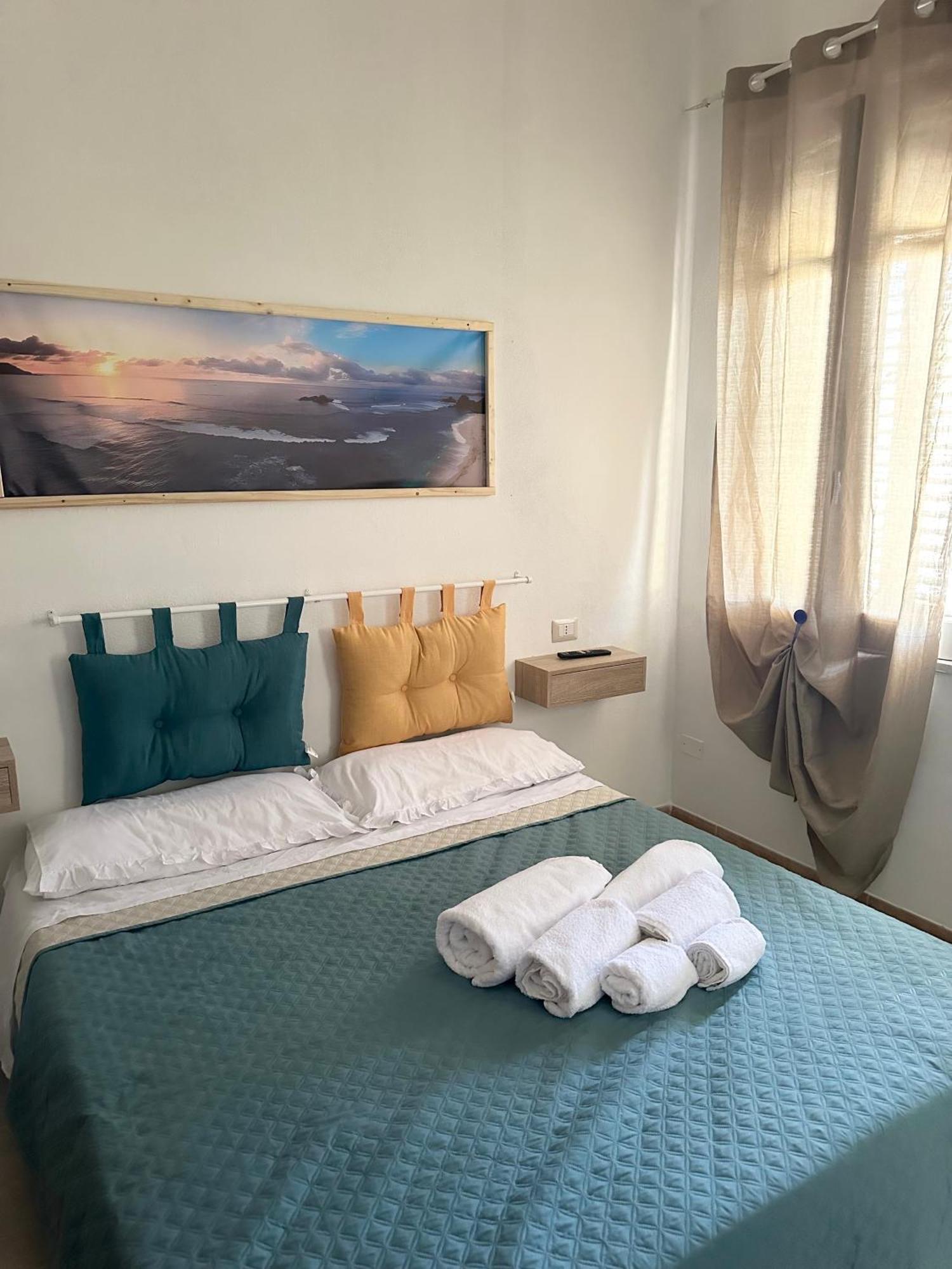 Moncici House Hotel Porto Torres Buitenkant foto