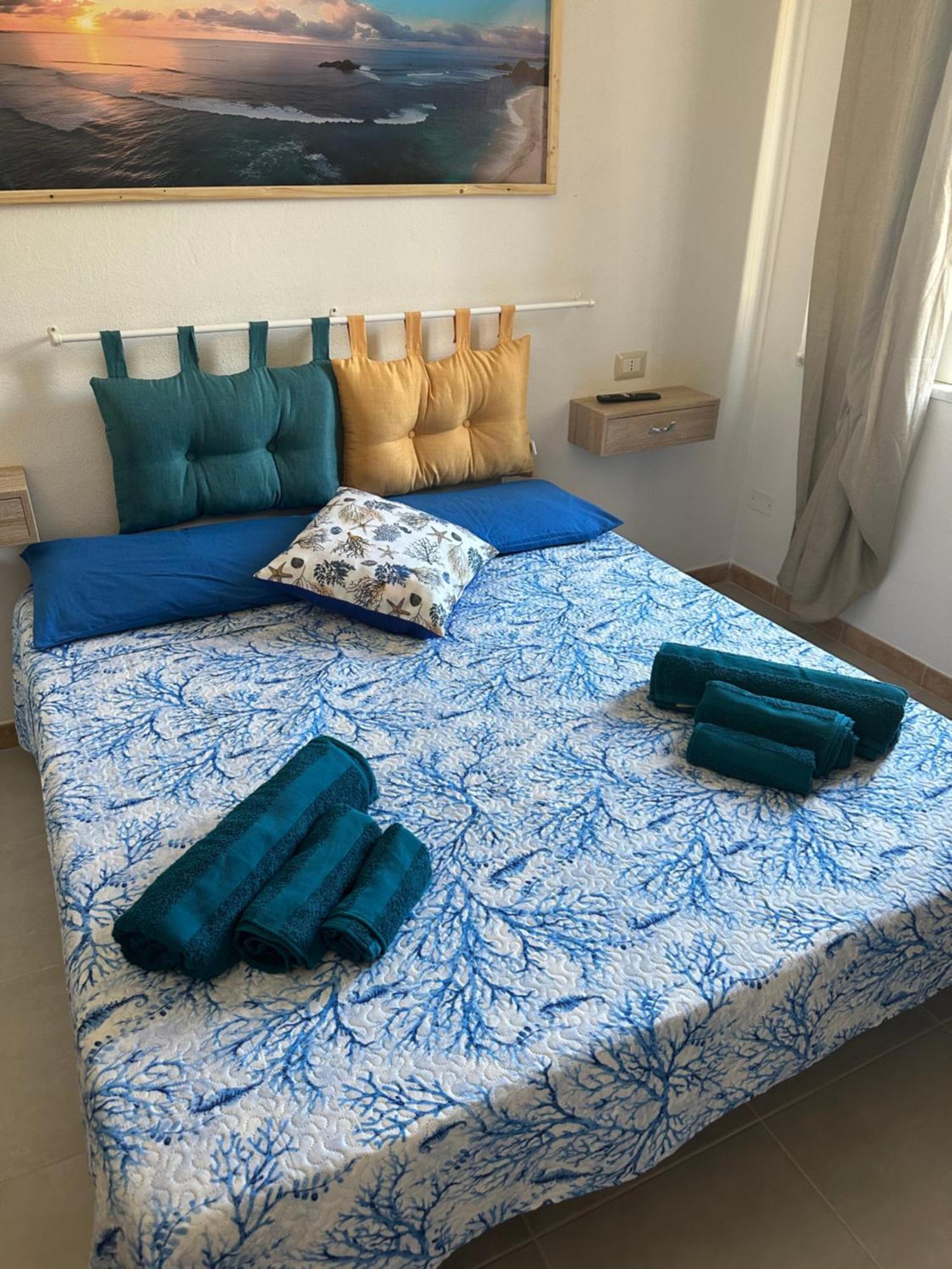 Moncici House Hotel Porto Torres Buitenkant foto